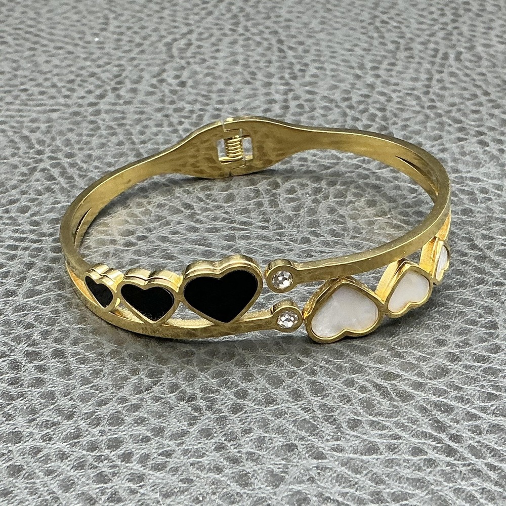 Gold Tone Heart Bangle Bracelet Black White Inlay Rhinestone Love Womens 6.5 In‎